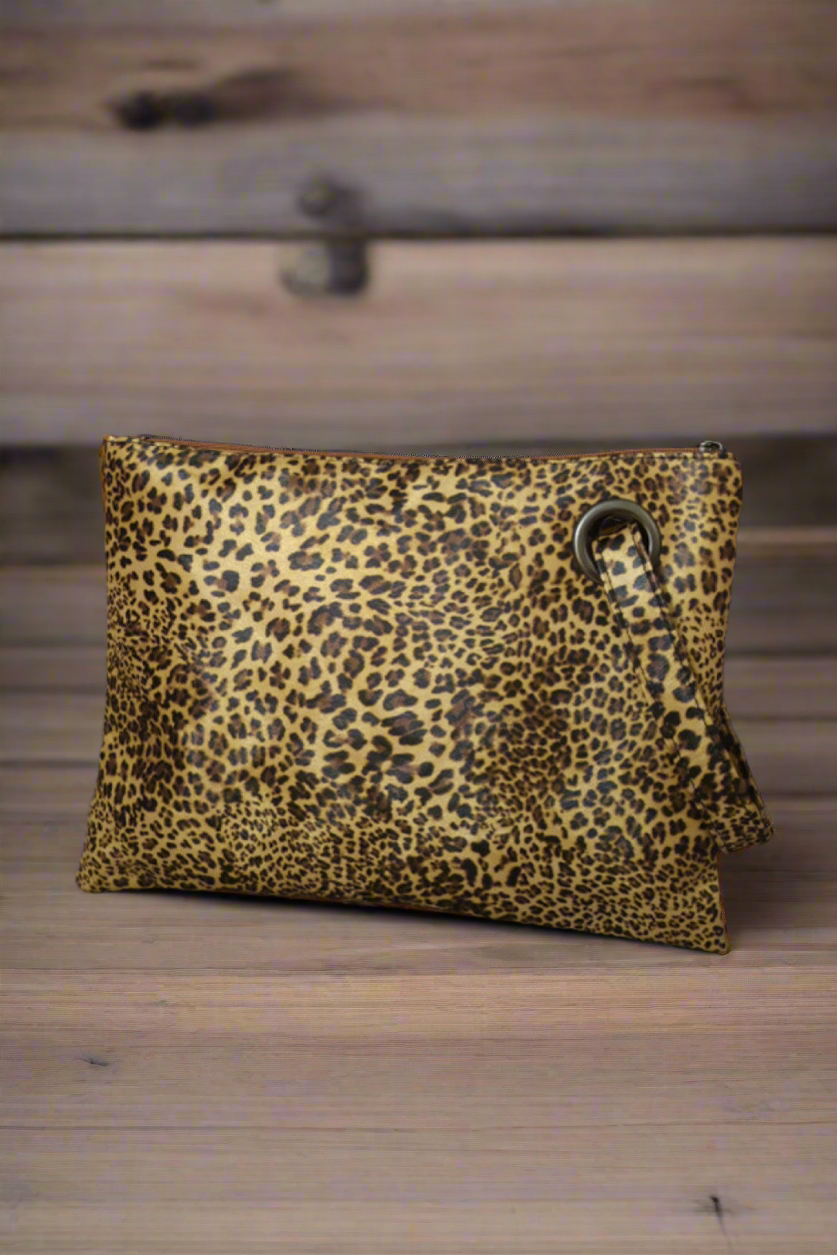Leopard PU Leather Clutch