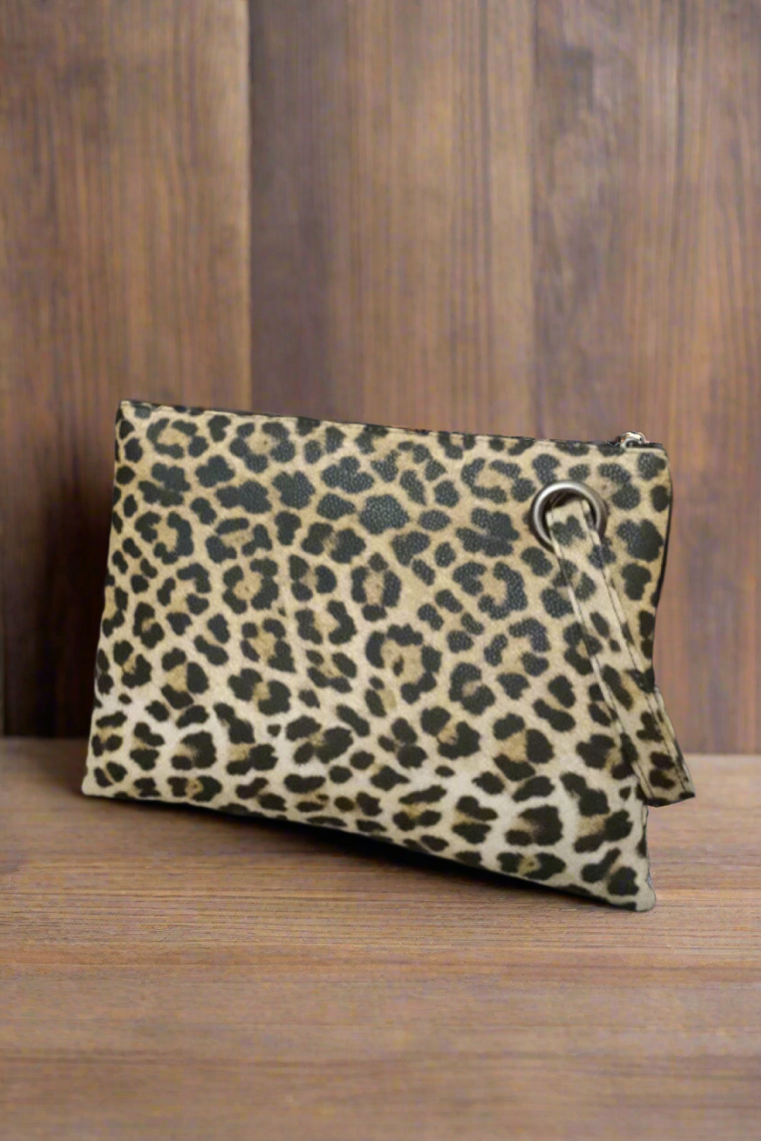 Leopard PU Leather Clutch